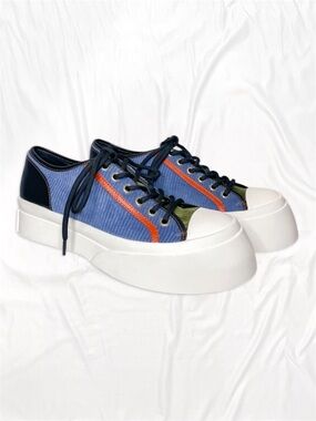 NIB Mutma Panos Sneakers • NEW